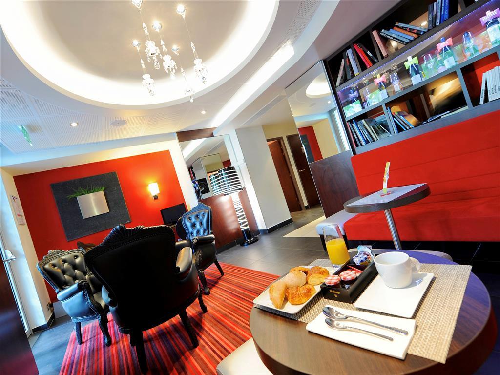 Mercure Paris Tour Eiffel Pont Mirabeau Exterior photo